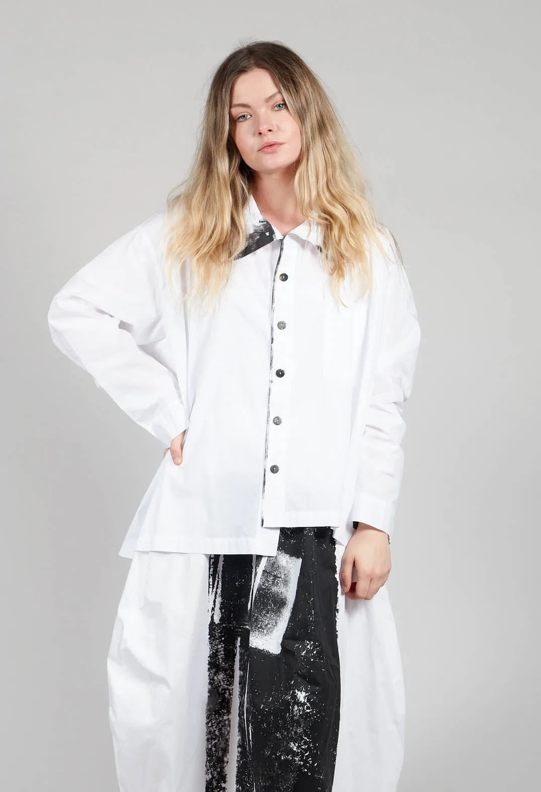 Asymmetric Hem Shirt with Print in White