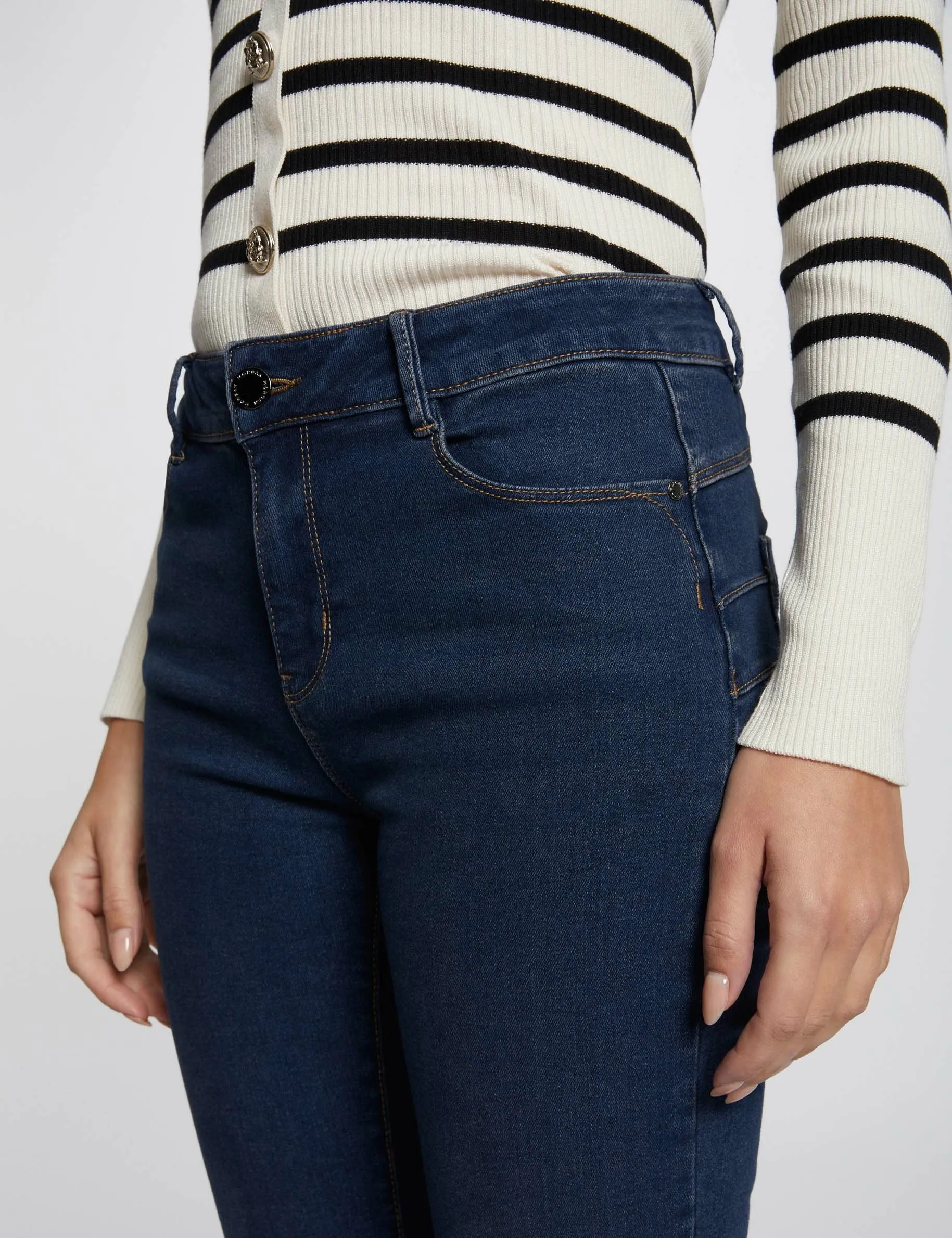 Standard waisted slim jeans raw denim women