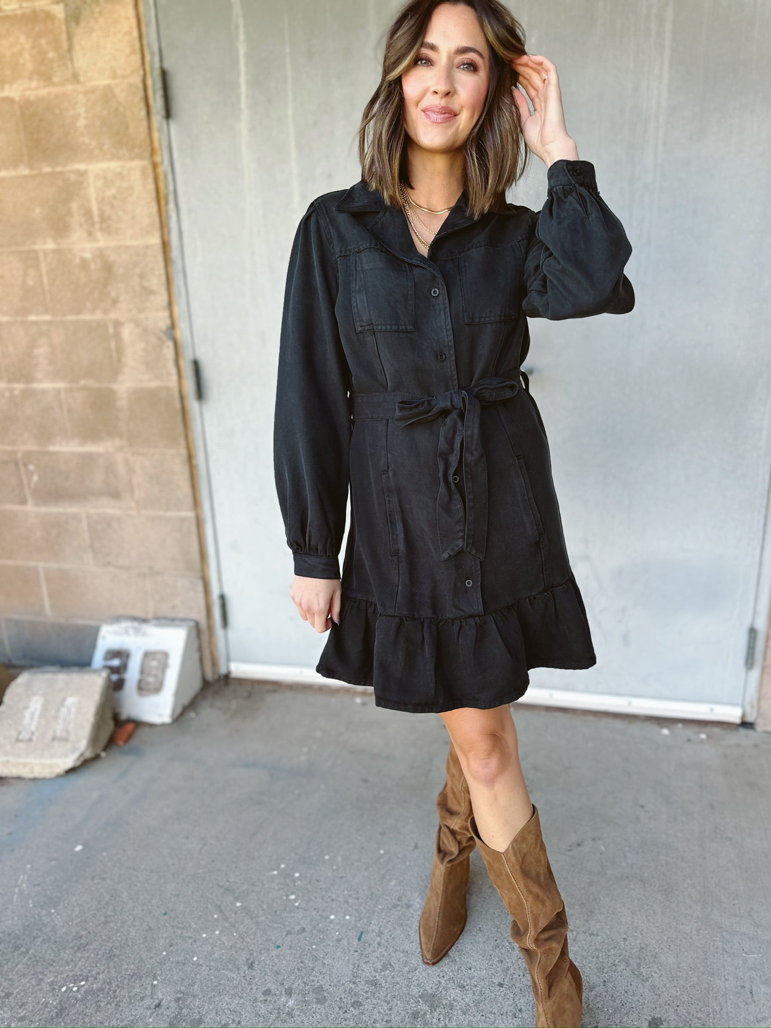 Velvet Heart Bethany Long Sleeve Dress| Black