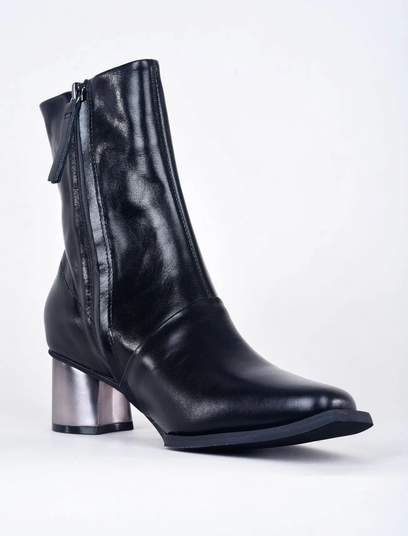 Wow Boot, Black